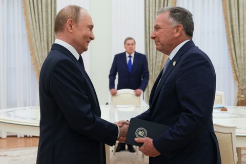 Putin (links) und Witkoff im Kreml