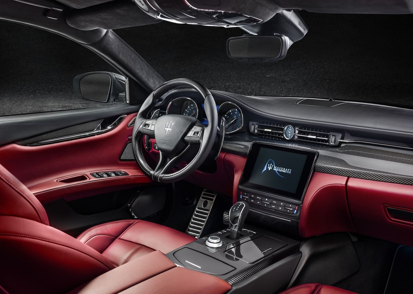 Maserati Quattroporte-1