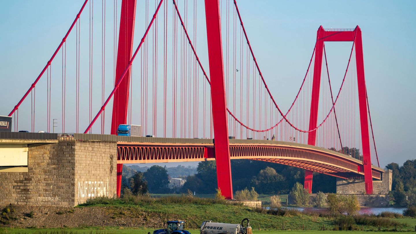 Rheinbrücke Emmerich