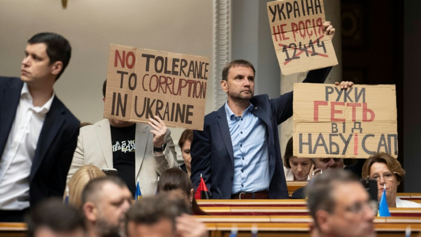 Protest von ukrainischen Abgeordneten