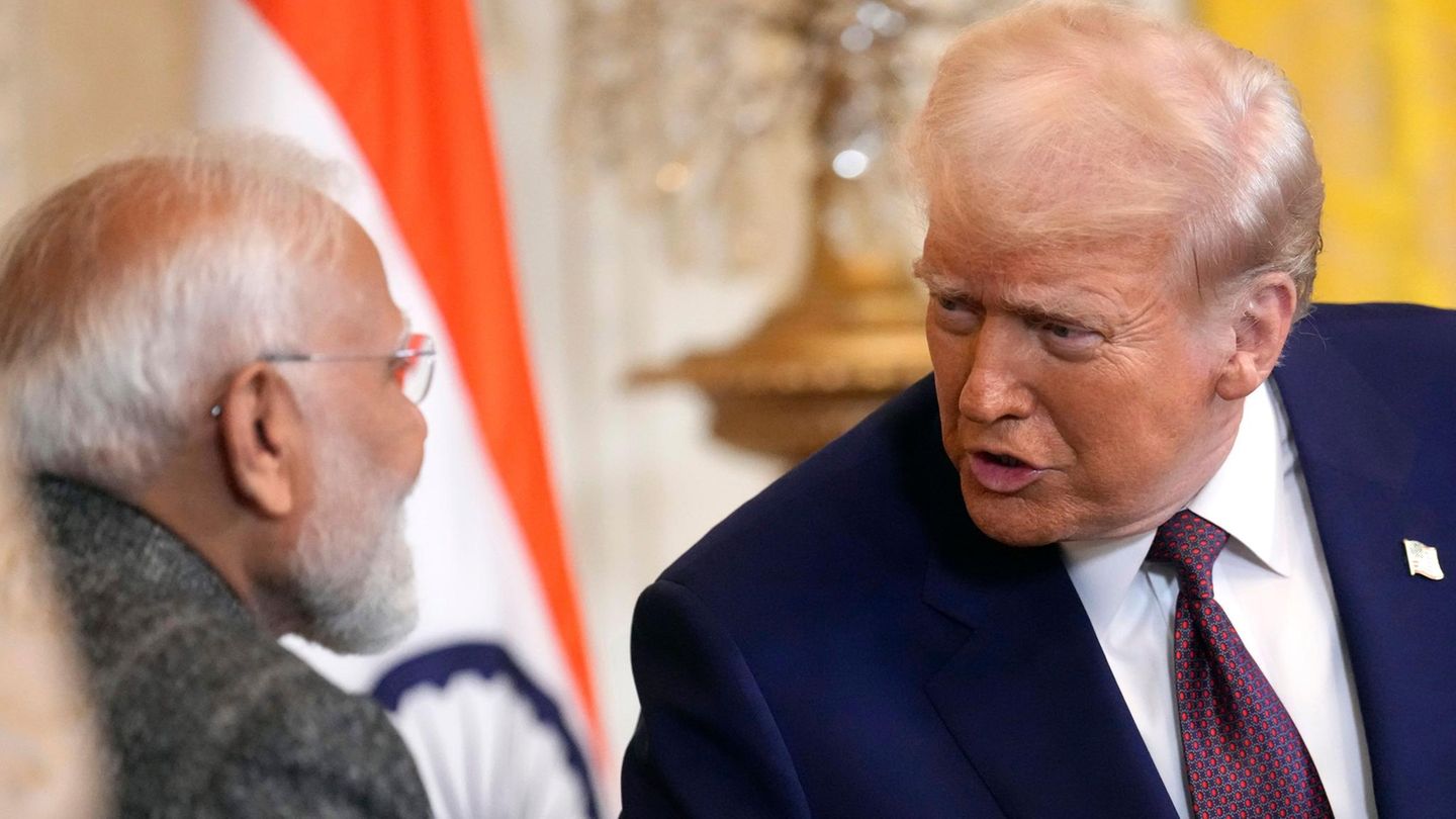 Donald Trump imposes new tariffs against India