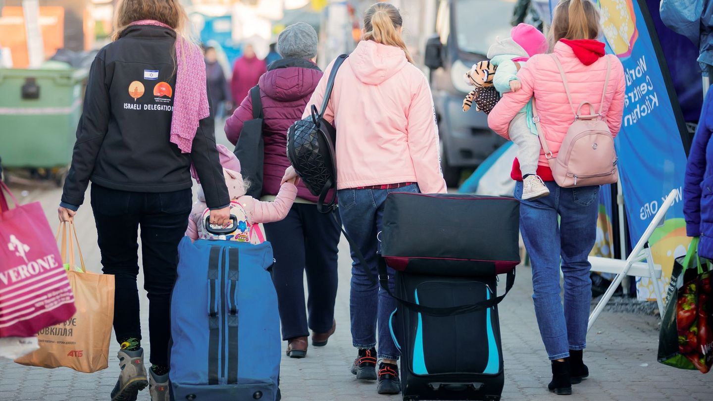 Asylum benefit instead of civil allowance: Design: New supply for Ukrainians not cheaper