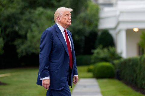 Donald Trump sieht sich selbst als Friedenspräsidenten, doch bislang hat er keinen Plan, der Wladimir Putin davon überzeugen würde, den Krieg gegen den Ukraine zu beenden