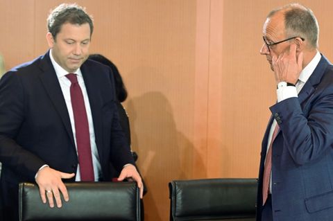 Vizekanzler Klingbeil (l.) und Kanzler Merz (r.)