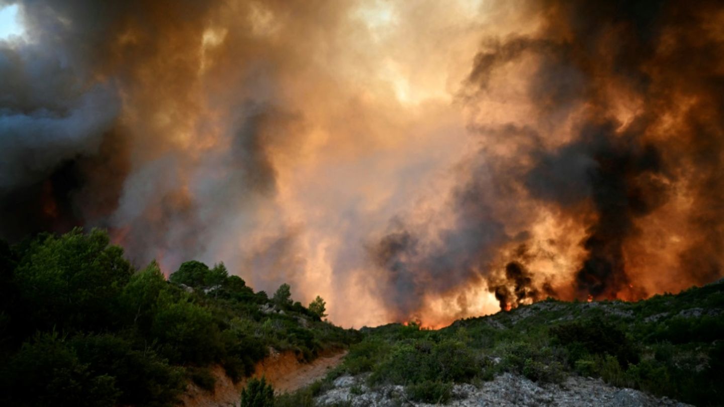 Flammen in Fontjoncouse