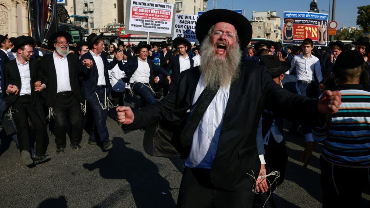 Ultraorthodoxe Juden bei Protesten in Jerusalem