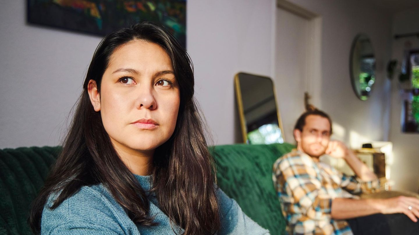 Der Blick in die gemeinsame Zukunft scheitert an unterschiedlichen Vorstellungen. Es kann helfen, die Streitpunkte konkret auf der persönlichen Ebene zu klären.