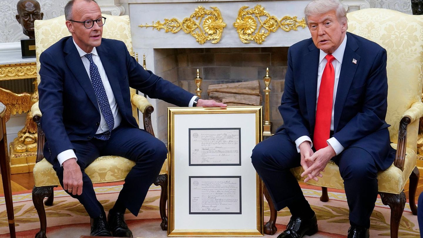 Friedrich Merz macht Trump ein Geschenk: dessen Geburtsurkunde