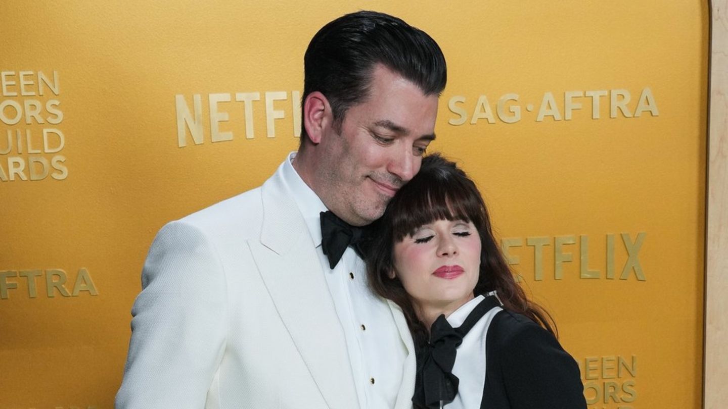 “New Girl” star Zooey Deschanel: Why the wedding is a long time coming