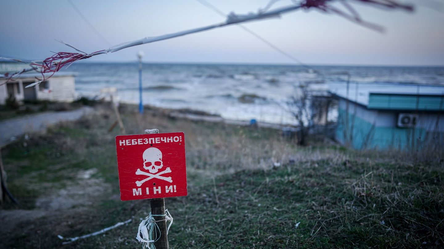 War consequences: Bathers die in explosions in the Odessa area