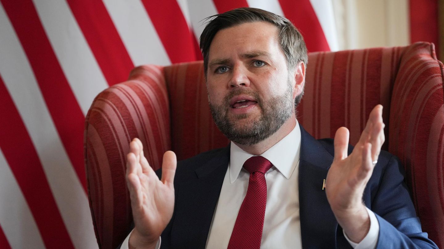 JD vance: are “with the financing of the Ukraine war business”