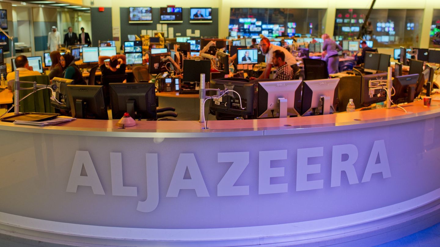 Gaza War: Al-Jasira: Correspondent killed in Gaza