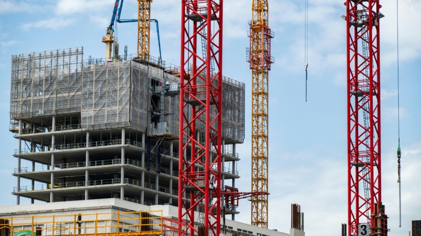 V Nemčiji julija močno naraslo število stečajev podjetij