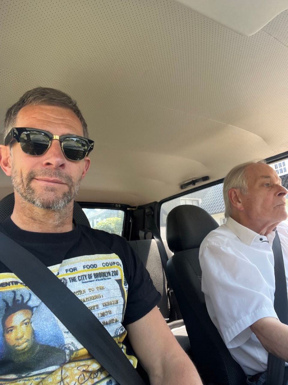 M. Beisenherz: Sorry, ich bin privat hier: Micky Beisenherz unterwegs mit seinem Vater Klaus Micky Beisenherz unterwegs mit seinem Vater Klaus