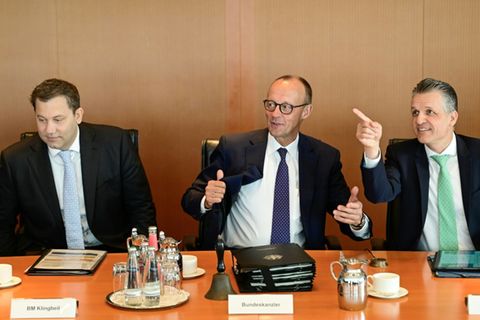 Klingbeil, Merz und Frei