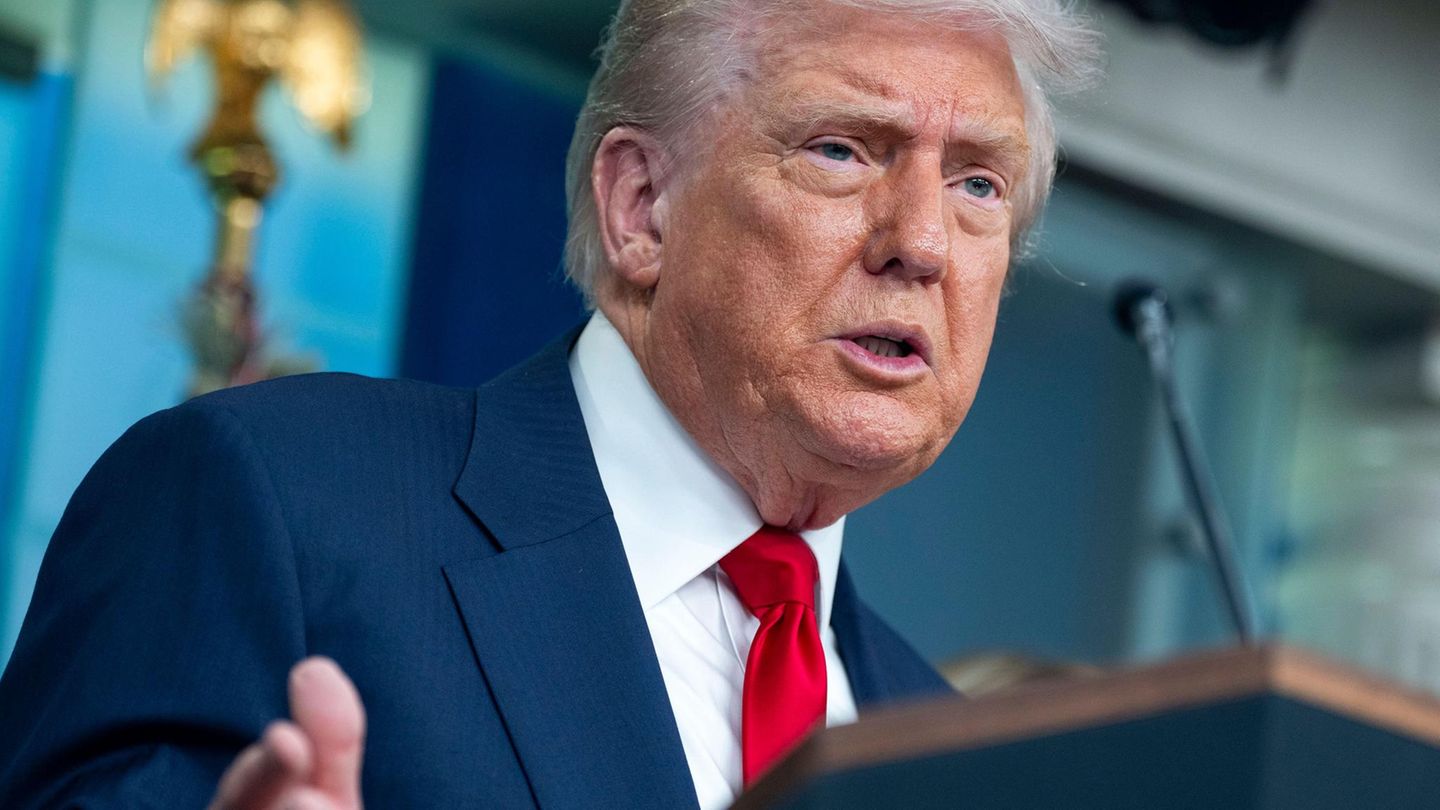 US-Präsident Donald Trump malt auf seiner Pressekonferenz ein dystopisches Bild von Washington, D.C.