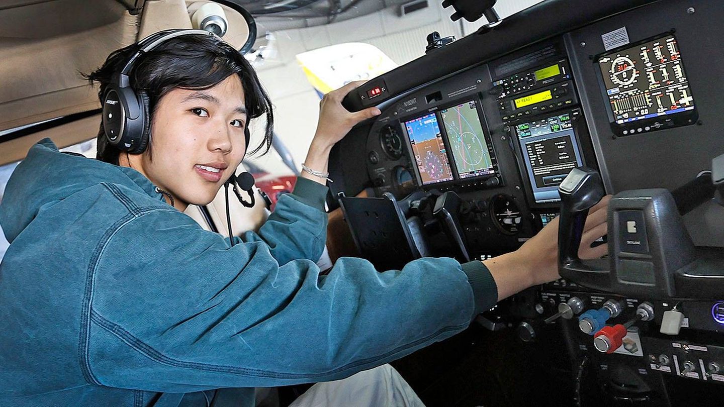Ethan Guo in seiner Cessna