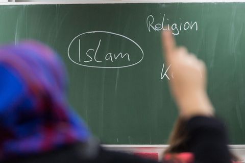 In Hessen gibt es zwei Arten von Islamunterricht an Schulen