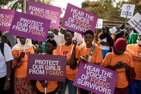 Frauenrechtsaktivistinnen in Gambia