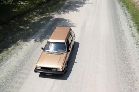 Ein brauner Toyota