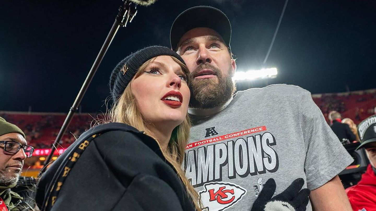 Swift and Kelce: “Just two people who love each other”