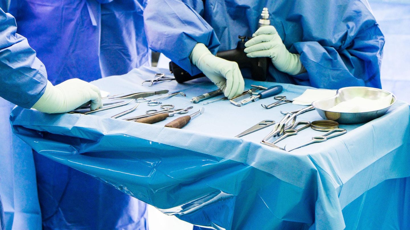 In Österreich steht eine Neurochirurgin vor Gericht (Symbolfoto)