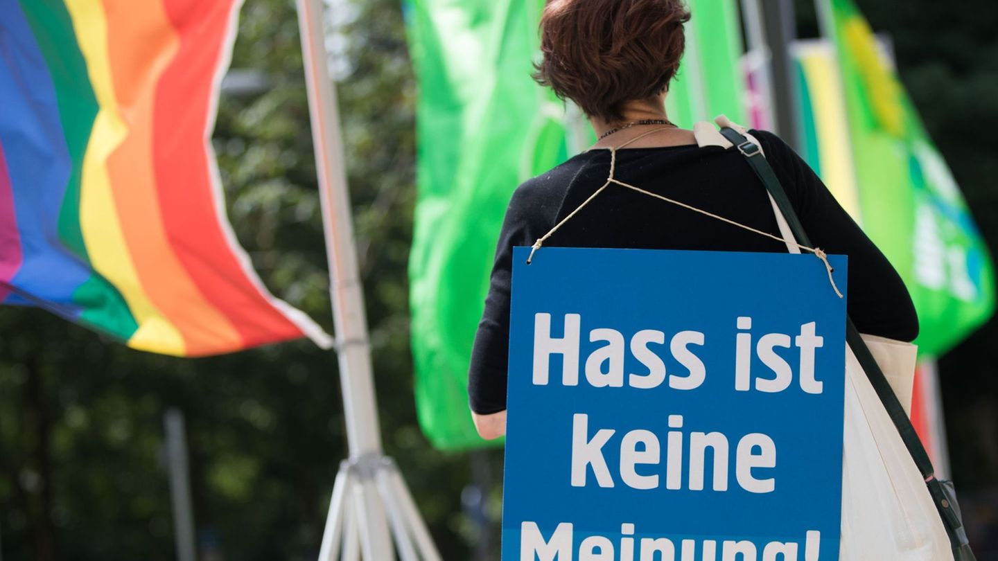 Human rights: Berlin contradicts US report on human rights situation