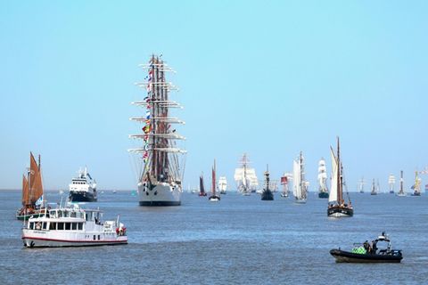 Einlaufparade der Sail in Bremerhaven am Mittwoch