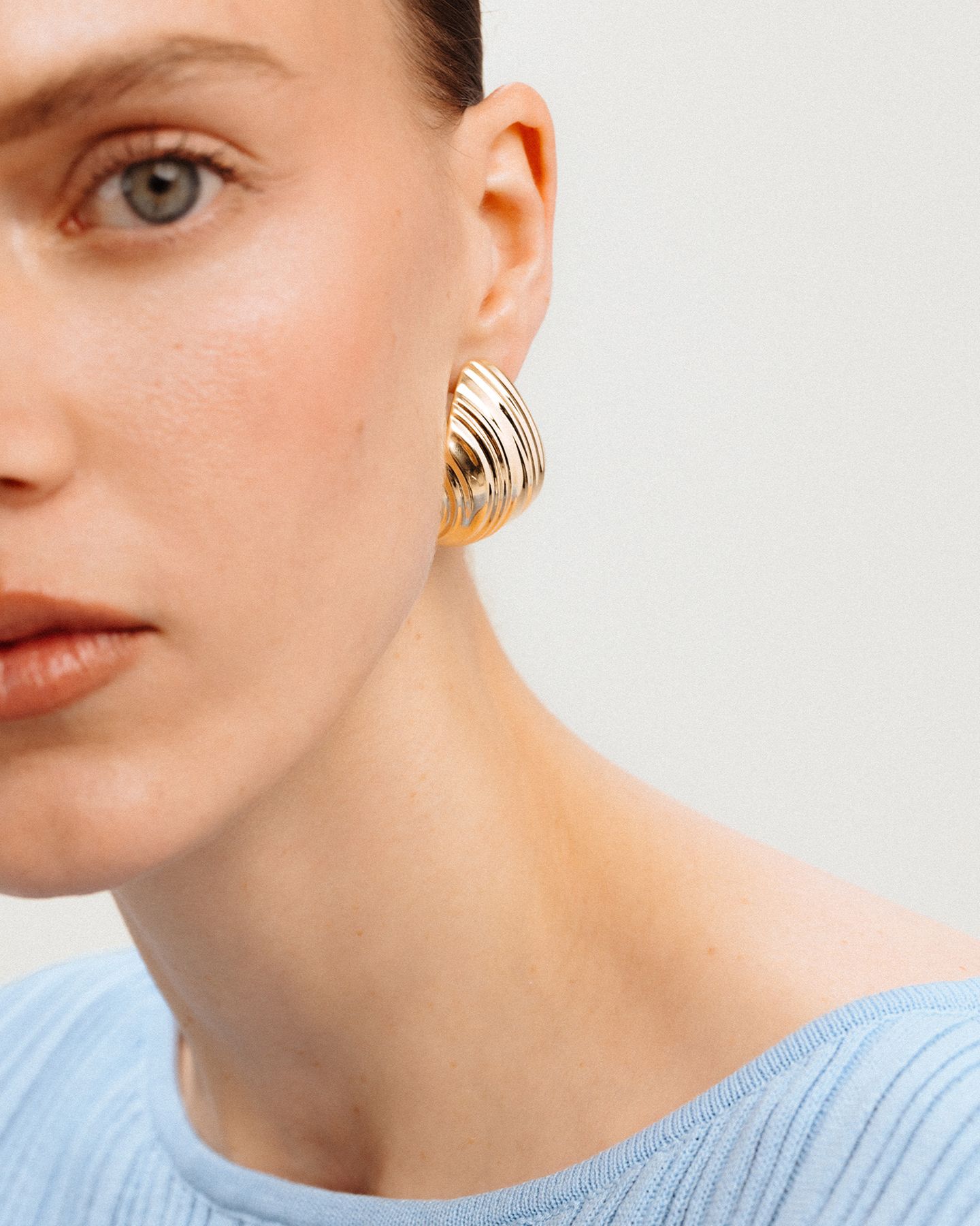 Breeze Maxi Studs