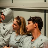 Kieler Gewächse: Grinder Jonathan Knottnerus-Meyer und Anna Barth lauschen dem Briefing. Beide leben in der Landeshauptstadt Schleswig-Holsteins