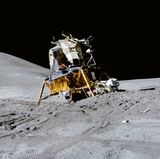 Die Apollo-Mondlandefähre auf der Oberfläche des Mondes