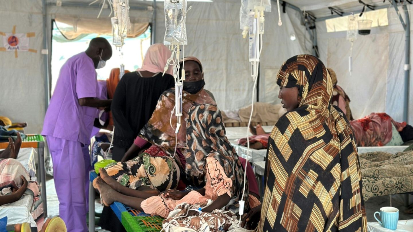 Behandlung von Cholera-Patienten in Darfur