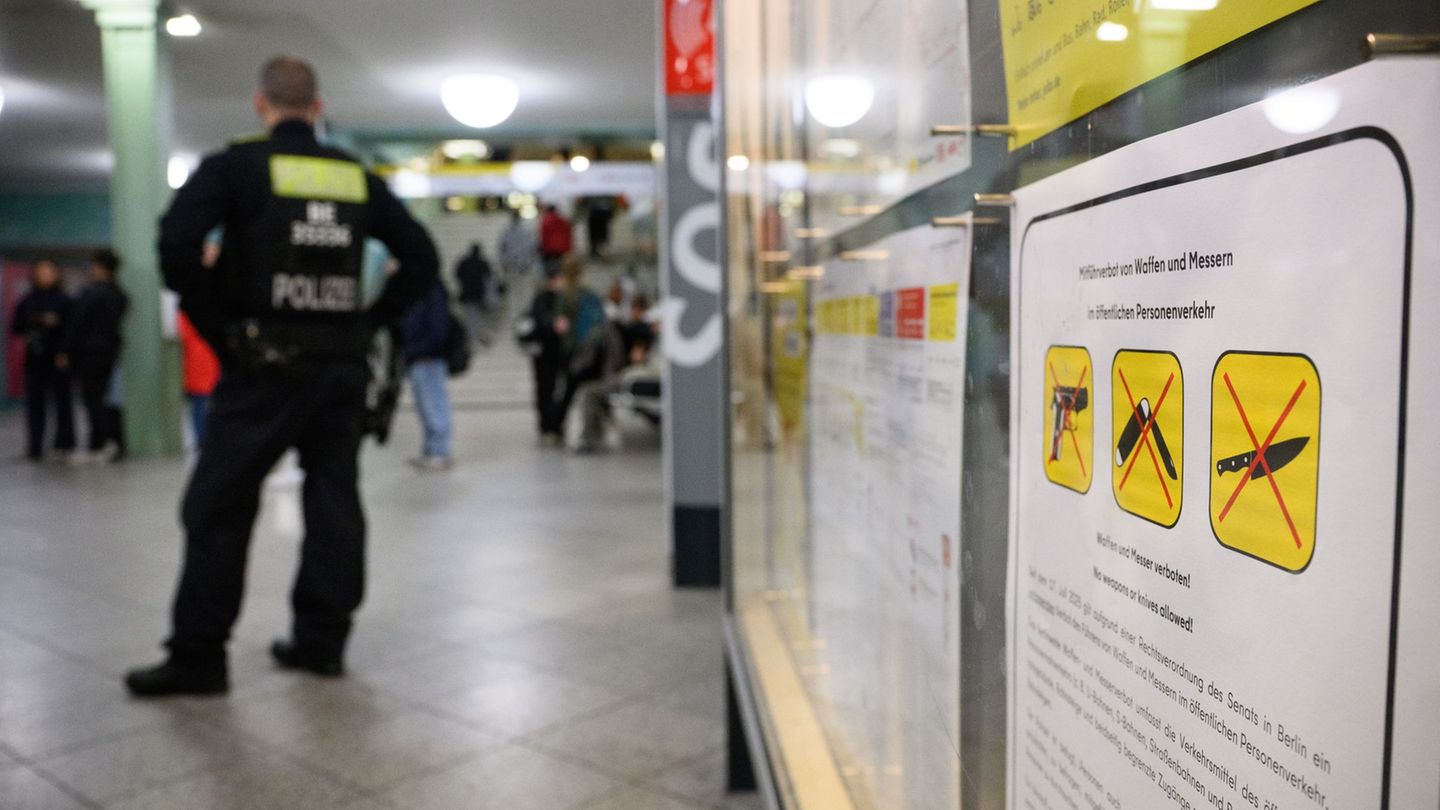 Waffenverbot-Polizei-stellt-trotz-Verbot-mehr-als-50-Messer-sicher