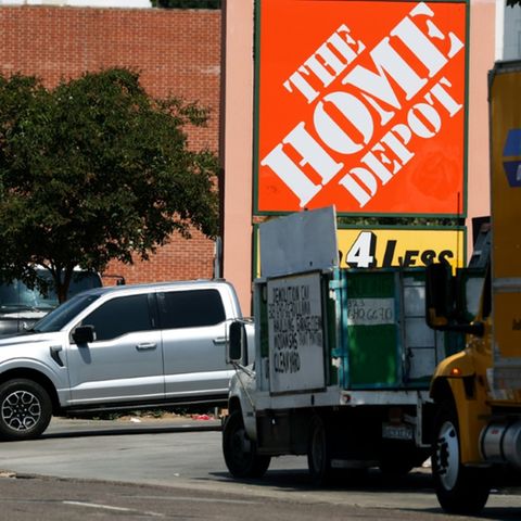 Der Parkplatz eines Baumarkts in den USA