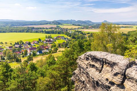Auf der Kaiserkrone mit Rundumblick, Ortsansicht von Schöna und Reinhardtsdorf