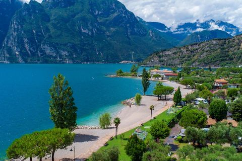 Statt ein Hotel zu buchen, würden die neuen Gäste, vor allem Dänen und Niederländer, lieber zelten