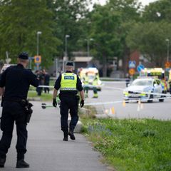 Polizei am Tatort in Örebro in Schweden