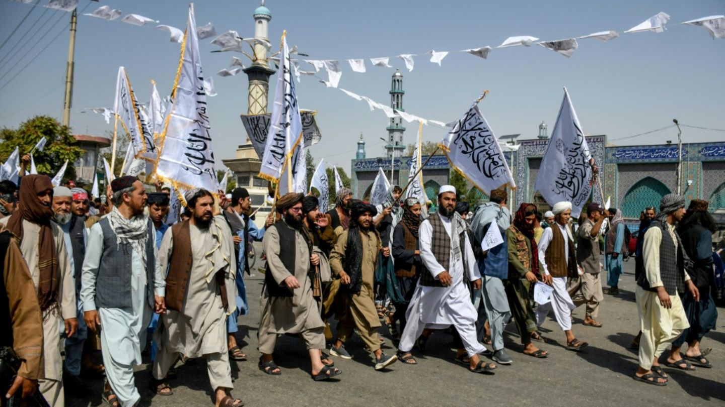 Taliban feiern Machtübernahme vor vier Jahren