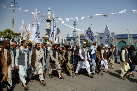 Taliban feiern Machtübernahme vor vier Jahren