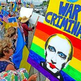 Auf wessen Seite die Einwohner in Anchorage stehen, dürfte klar sein. Am Donnerstag und Freitag gab es zahlreiche Proteste gegen den russischen Präsidenten