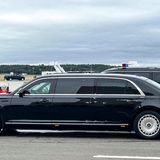 Putins eigens eingeflogene Staatskarosse bleibt zunächst ungenutzt – stattdessen steigt er zu Donald Trump in den Wagen