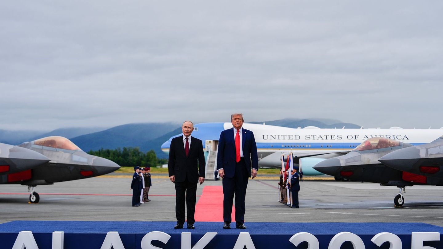 Alaska summit: nice pictures for Putin with Trump – but no ceasefire