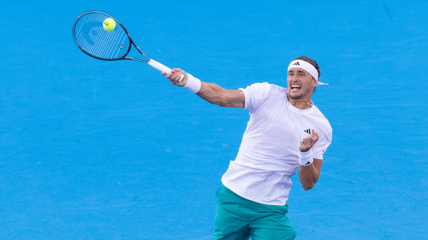 Alexander Zverev could hardly stand-worry about tennis star