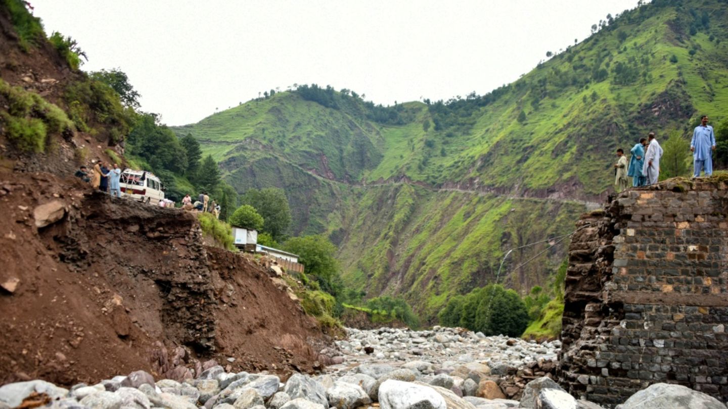 Zerstörte Brücke in Pakistan