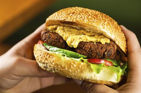 Für Vegetarier und Veganer gibt es mittlerweile in Restaurants und Supermärkten ein breites Angebot