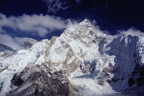 Der Gipfel des Lhotse auf 8516 Metern Höhe ist ein Ziel für viele Bergsteiger