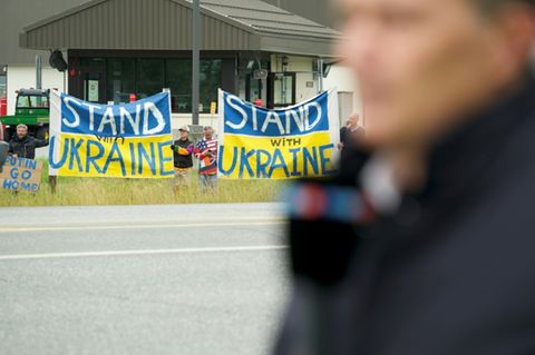 Pro-ukrainische Demonstranten in Alaska