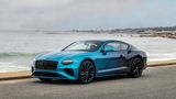 Wirklich neu ist der Bentley Continental trotz seines Hybridantriebes nicht und doch gab es in Monterey einen großen Auftritt, denn so eine Lackierung wie "Ombre by Mulliner"  gab es bisher noch nie zu sehen. Über 56 Stunden sind erforderlich, um die Farben von Hand auf die Karosserie des Coupés aufzubringen. Die Vollkarosserielackierung ist in drei verschiedenen Versionen erhältlich und kann ebenso wie die entsprechenden Individualisierungen im Innenraum über das weltweite Händlernetz bestellt werden