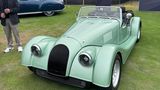 Morgan zeigte mit dem Plus Four erstmals in Nordamerika seinen besonders puristischen Roadster. Bisher war in den USA nur der Morgan Threewheeler zu bekommen. Angetrieben wird der Brite vom 255 PS starken Zweiliter-Turbo-Vierzylinder aus dem Hause BMW – gekoppelt an eine Achtgang-Automatik von ZF. Die Höchstgeschwindigkeit: 240 km/h