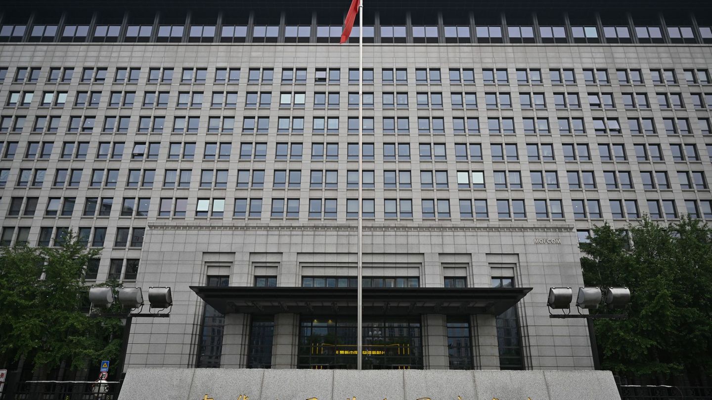 Commercial conflict: Dispute over Auto Zölle: China checks EU milk products longer